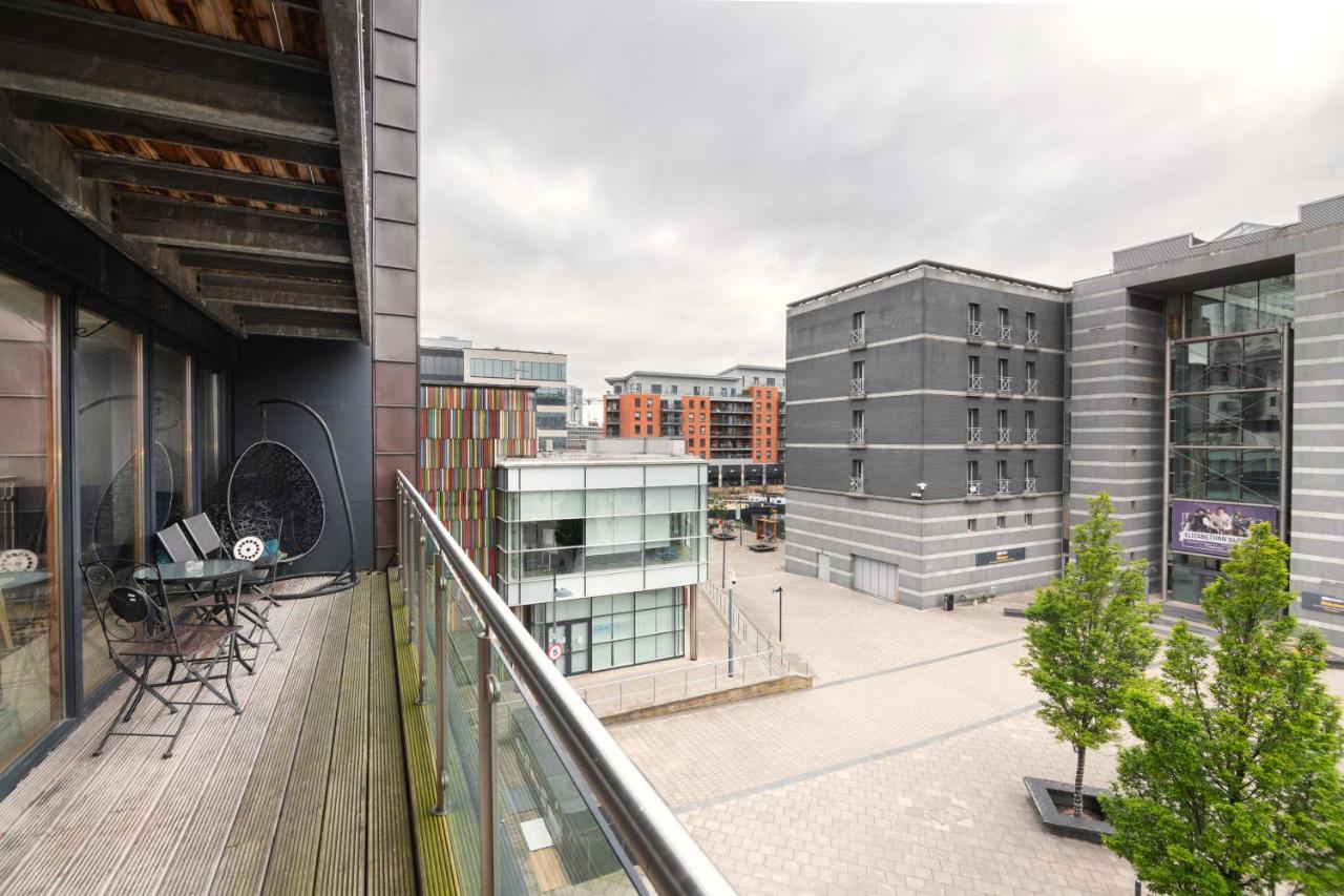 Cartier House At The Leeds Dockアパートメント エクステリア 写真